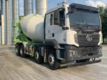 China Sinotruk Heavy Duty Shaman 8m3 8X4 Construction Coment Concrete Mixer Truck